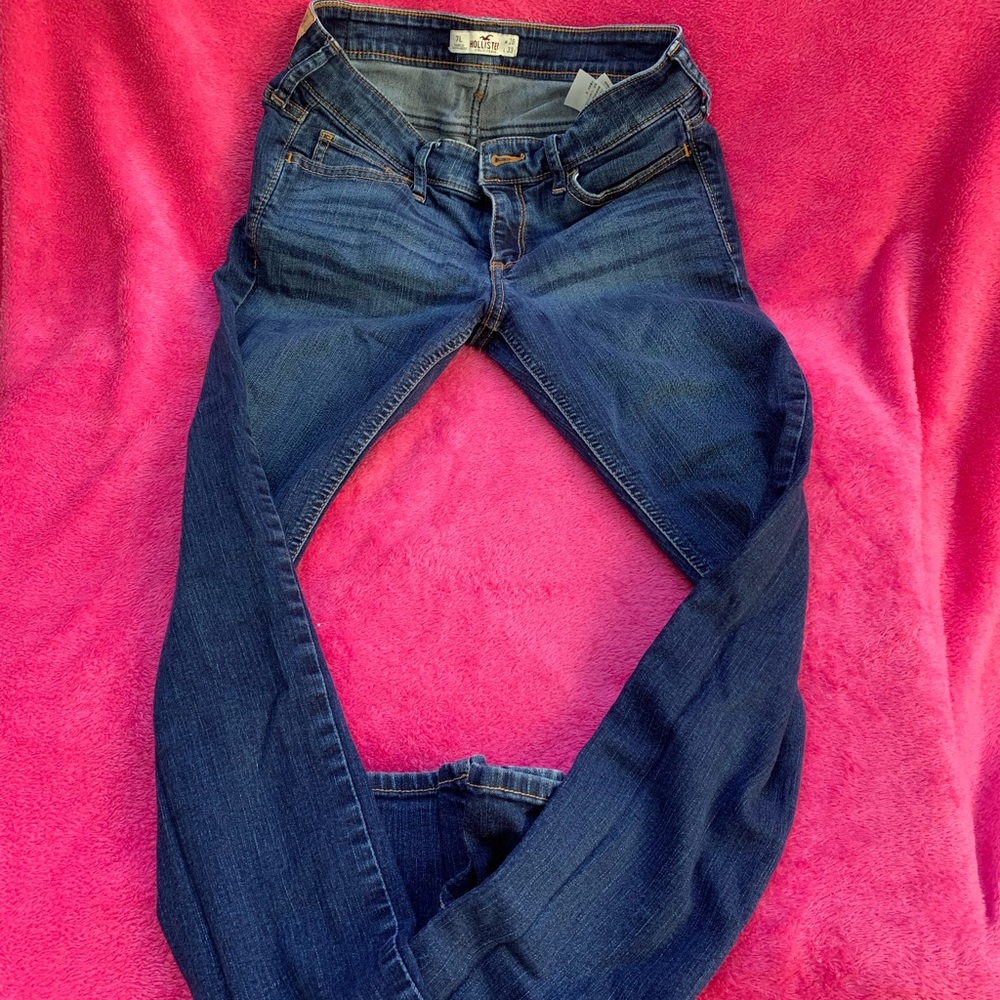 Hollister Women's Dark Blue Skinny Jeans
